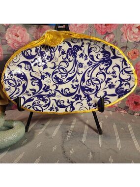 DECOUPAGE CLAM SHELL DECOUPAGE PURPLE SWIRLS ON A CLAM SHELL TRINKET DISH